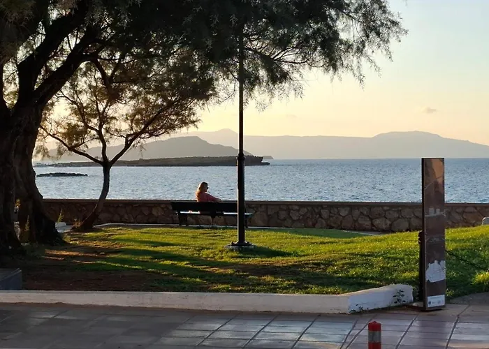 Апартаменти Sea View Modern 2br Floor On Nea Chora Ханья (Крит)