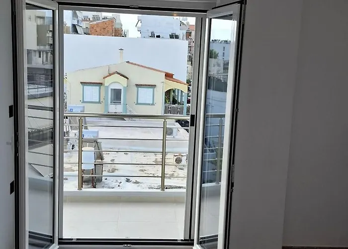 Sea View Modern 2br Floor On Nea Chora *